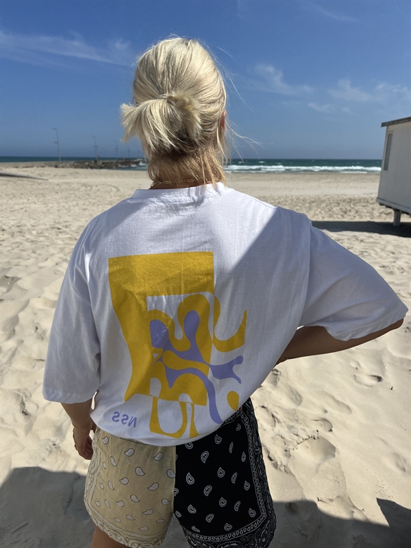 North Shore Surf Unisex T-Shirt - Yellow Sand